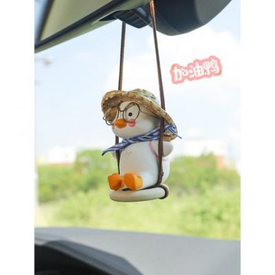 Đu quay vịt xe hơi mặt dây chuyền nội thất đồ trang trí xe hơi dầu thơm gương chiếu hậu mặt dây chuyền đồ trang trí xe hơi Daquan nữ