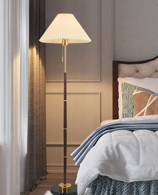 Dina đơn giản ánh sáng sang trọng gỗ rắn xếp ly đèn sàn phòng khách bên ghế sofa một vài phòng ngủ theo phong cách cổ điển Mỹ đèn ngủ phòng ngủ