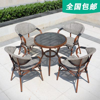 Bàn ghế quán cà phê sân vườn nhập khẩu.