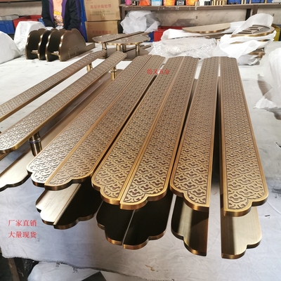Tay nắm cửa kiểu cổ Trung Quốc Tay nắm cửa kính chạm khắc Xiangyun Tay nắm lớn sang trọng bằng đồng kết hợp với cửa gỗ