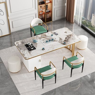 Bàn trà sang trọng, mặt bàn đá nhập khẩu.