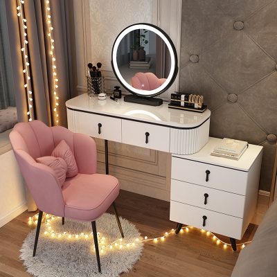Bàn trang điểm nhập khẩu, gương đèn led cảm ứng, nhiều ngăn chứa đồ dùng.