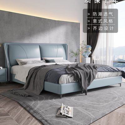 Giường ngủ nhập khẩu, được bọc da sang trọng, hiện đại, khung gỗ chắc chắn.