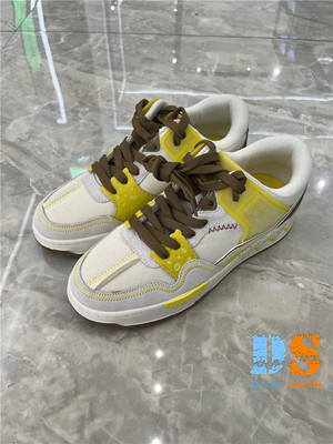 Quầy hàng quần áo nam của Peacebird Chính hãng Màu vàng thể thao Giày thường 2022 Giày bố thoáng khí cho mùa hè B2ZDC2103