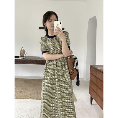 Mo Xiaocheng Floral Flower Short Sleeve Dress của phụ nữ 2022 Mùa hè mới Phong cách Pháp Thắt lưng mỏng Tay áo phồng chân váy