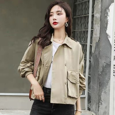 Sui Xin F40004 tính khí áo khoác gió nữ ngắn đơn giản mùa xuân và mùa thu của phụ nữ Hàn Quốc phiên bản áo khoác gió công cụ lỏng lẻo