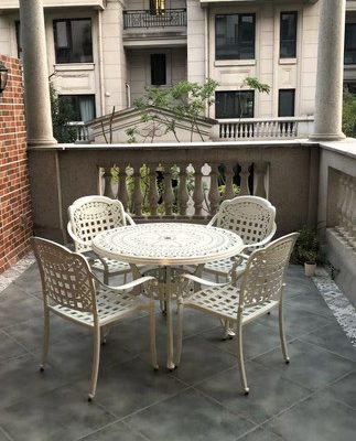 McCoy nhôm đúc ngoài trời ban công bộ bàn ghế sân vườn sắt mỹ thuật bộ tam sự 5 món kết hợp nội thất biệt thự phong cách Châu Âu