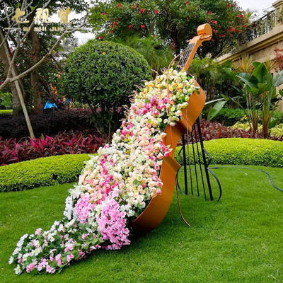 Sân vườn ngoài trời cello hoa đứng trang trí đạo cụ đám cưới công viên điêu khắc cảnh quan trang trí bãi cỏ trang trí