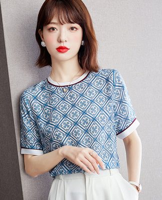 Áo phông lụa in hình ngắn tay cho phụ nữ mùa hè 2022 thiết kế mới hợp thời trang cảm giác là áo sơ mi nhỏ mỏng và sang trọng của phụ nữ