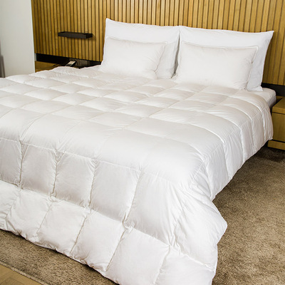 Bộ chăn ga gối đệm lót lông ngỗng HUGH chăn hai trong một chăn mẹ chăn ngỗng xuống lụa ấm áp thoáng khí