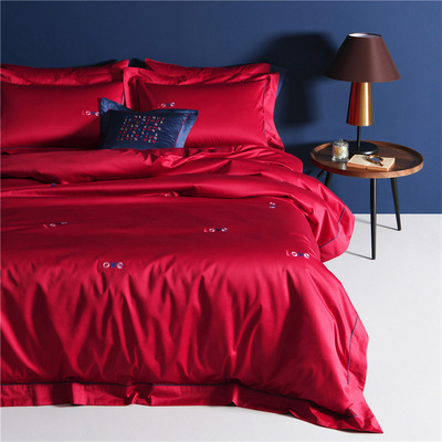 Hiện đại cao cấp đám cưới tình yêu thêu bộ đồ giường bộ đồ giường đám cưới bông vải dài sợi ghim bốn mảnh vải dệt gia đình