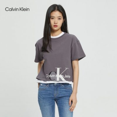 CK Jeans22 Spring New Ladies Thoải mái Cotton Overlap LOGO Áo thun tay ngắn rời J217955