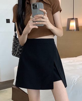 Yan Lingyu váy ngắn màu đen cỡ lớn quần váy ngắn của phụ nữ mùa hè 2022 mới chống lóa thích hợp cho váy MM nhỏ