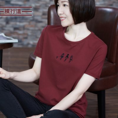 Kích thước lớn thêu mẹ trung niên áo thun ngắn tay trên cùng của phụ nữ 2022 mùa hè mới cổ tròn phụ nữ áo sơ mi nửa dưới tay