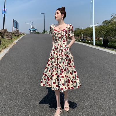 Váy in hoa hồng của phụ nữ mùa hè 2022 mới lưng cao mỏng bong bóng ngắn tay cao cấp váy dài gió nhẹ nhàng