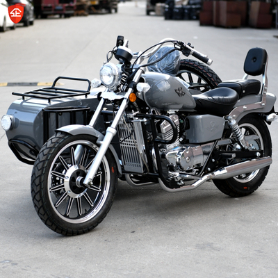 Xe mô tô ba bánh bên trái Earth Eagle King một phần ba bánh một phần xô kép xi lanh kép làm mát bằng nước, toàn bộ chiếc xe có thể được cấp phép