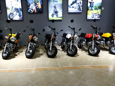 Jincheng mô tô, 70-8 chú khỉ vàng nhỏ, 70-9 bình xăng lớn, mô tô. Có thể được liệt kê.