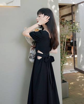 Váy cao cấp của Pháp váy không eo của phụ nữ mùa hè dài phần eo và thiết kế mỏng nhỏ ngọt ngào và cay nhỏ váy đen