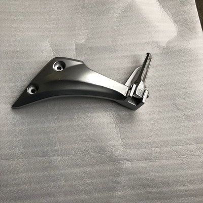 Phụ tùng xe tay ga Wuben Scimitar WH110T phụ tùng chính hãng vỏ bàn đạp nguyên bản chính hãng nguyên bản xuất xưởng