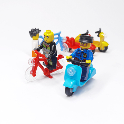 Tương thích với các hạt nhỏ trong nước DIY của trẻ em khối xây dựng plug-in phụ tùng thu nhỏ xe máy xe đạp cừu nhỏ