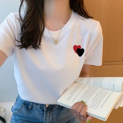 2022 mùa hè mới cotton trắng tay ngắn áo thun nữ thiết kế cảm giác thích hợp từ bi mỏng tình yêu hàng đầu