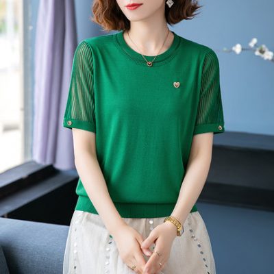 Mẹ trung niên áo thun nữ ngắn tay váy mùa hè 2022 mới áo thun mỏng hàng đầu với váy băng lụa dệt kim áo len