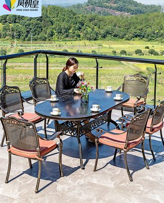 Bộ bàn ghế ngoài trời sân vườn nhôm đúc phong cách Châu Âu bộ ba lăm bộ sân thượng ngoài trời sân vườn ngoài trời bàn ghế sắt rèn ban công thư giãn