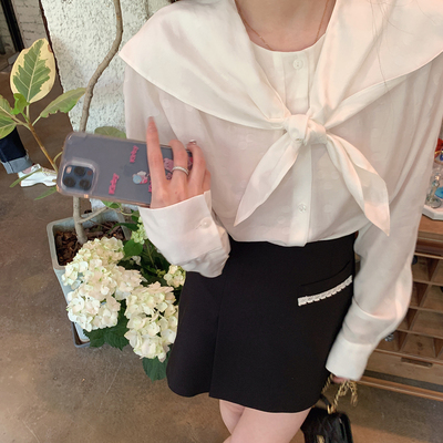 Bạn gái mùa hè của chị Jill cũng là siêu mẫu váy chữ A cạp cao siêu mỏng và đa năng