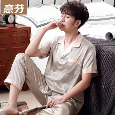 Bộ đồ ngủ của nam giới mùa hè băng lụa quần ngắn tay máy lạnh phòng phục vụ tại nhà phần mỏng mô phỏng lụa phù hợp với người cha trung niên