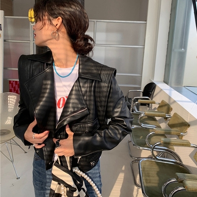 Spot 2022 áo khoác da mùa xuân giản dị áo khoác da ngắn áo khoác da cừu xe máy mỏng áo khoác da áo khoác da của phụ nữ