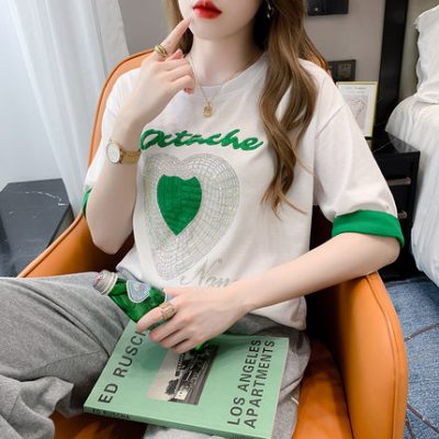 Châu Âu ga mùa hè mới thời trang của phụ nữ áo phông ngắn tay của phụ nữ lỏng lẻo ngành công nghiệp nặng khoan nóng thiết kế cảm giác xu hướng thích hợp hàng đầu