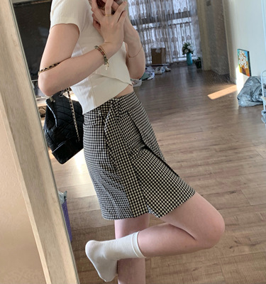 uungchuuu 22SS Đường may không đều hakama ~ váy ngắn lưng cao mỏng kết hợp kẻ sọc đen trắng mùa hè