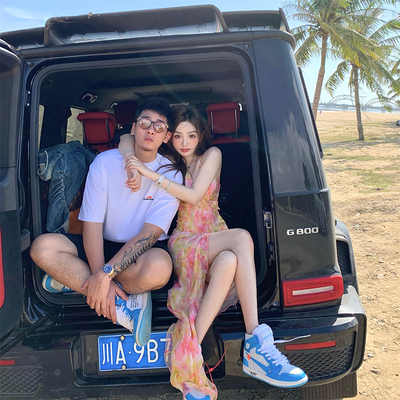 DoggyQin Broken Gold Rose / 2022 Spring / Summer French Romantic Sexy Print Váy ngắn Sling Slit Dress
