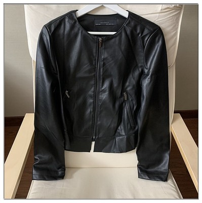 Chunyuan ~ Ngoại thương áo khoác da đen cổ tròn đơn PU của phụ nữ áo khoác dây kéo xe máy ngắn tay áo khoác dài tay áo khoác