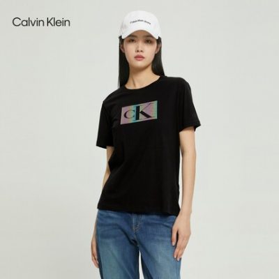 CK Jeans22 mùa xuân mới của phụ nữ cổ tròn cotton rỗng in chữ gradient áo phông ngắn tay ZW01698