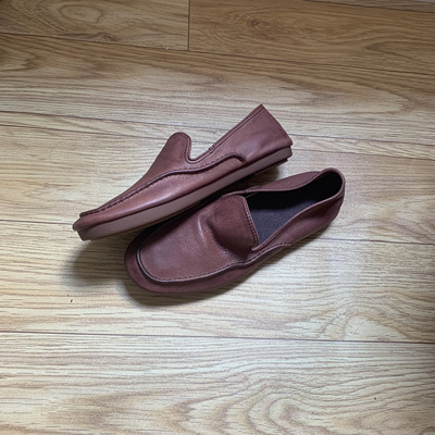 Người đàn ông cổ điển của Anh mềm mại dưới đáy thoải mái giản dị làm bằng tay da bò lớp đầu tiên đặt chân lười lái xe giày lười mũ len