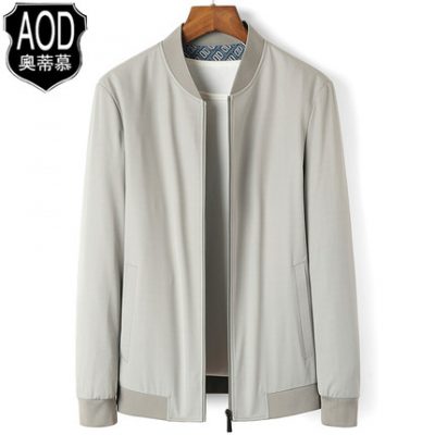 Áo khoác mới mùa xuân Áo khoác nam doanh nhân Đồng phục bóng chày nam giới trung niên Áo khoác thường Áo khoác mỏng mùa xuân và mùa thu của bố