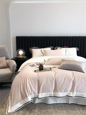 Bộ đồ giường thêu hai màu theo phong cách tối giản nhẹ nhàng sang trọng