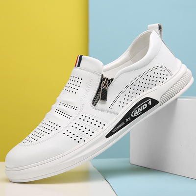 Đất của nam giới 2022 mùa hè mềm đáy thoáng khí rỗng bên trong tăng chiều cao bình thường màu trắng đục lỗ dép xăng đan da nam