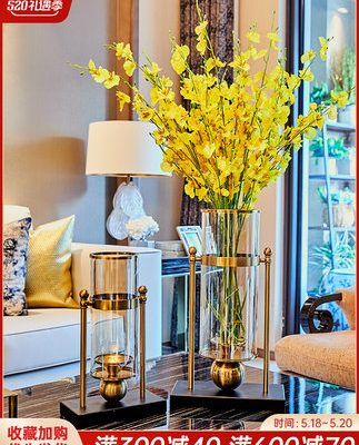 Ánh sáng sang trọng bình thủy tinh trang trí hoa khô phòng khách cắm hoa net màu đỏ tủ TV bàn ăn nhà hiện đại trang trí nhẹ nhàng