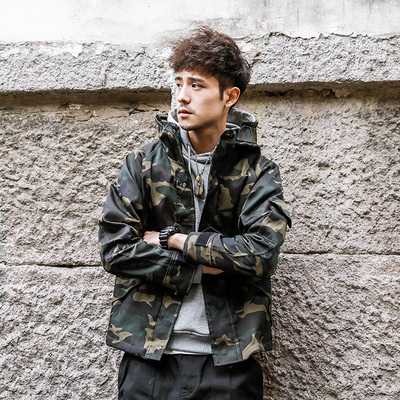 Áo khoác ngụy trang đường phố ban đầu mùa thu áo khoác công cụ áo khoác nam và nữ áo khoác chiến tranh đặc biệt phong cách quân đội trùm đầu