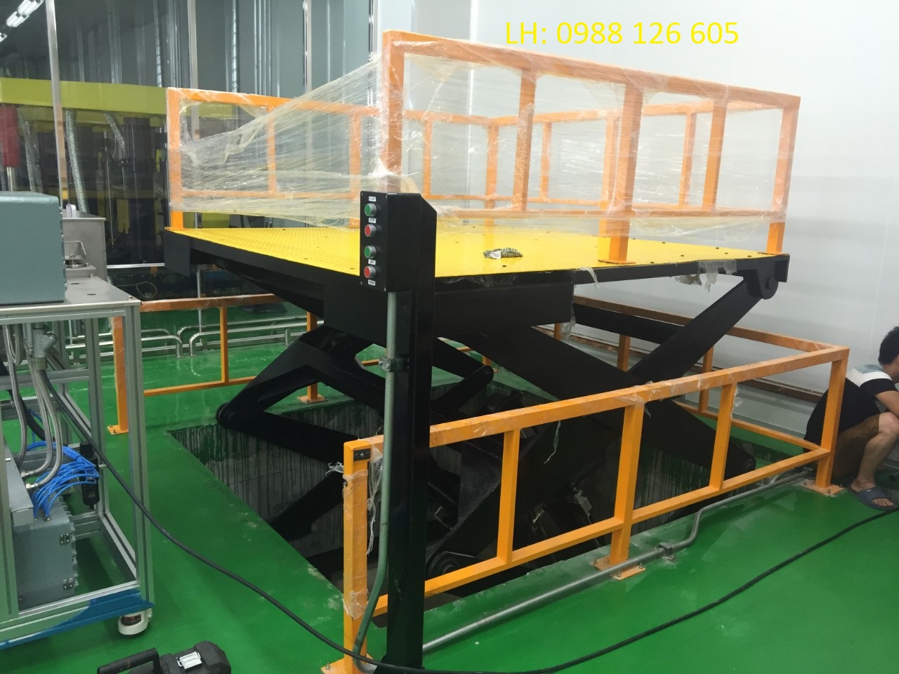 bàn nâng thủy lực