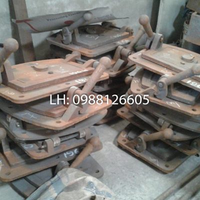 Cửa lò hơi đúc bằng gang chịu nhiệt