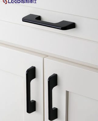 Tay nắm cửa tủ mở rộng màu đen của Mỹ hiện đại tối giản ngăn kéo dài tủ ngăn kéo dài thêm tay nắm cửa tủ quần áo dài