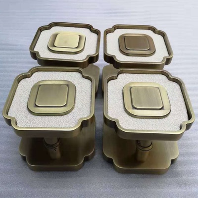 Tay nắm cửa phong cách Trung Quốc tùy chỉnh tay nắm cửa bằng gỗ cổ câu lạc bộ khách sạn tay nắm cửa da vuông khắc logo