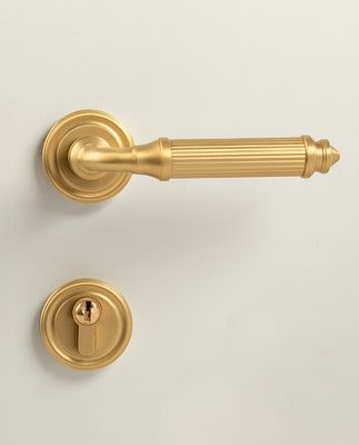 Khóa cửa retro kiểu Pháp khóa từ tính vàng tắt tiếng cửa phòng ngủ khóa cửa gỗ bằng đồng nguyên chất trong nhà tay nắm phong cách Âu Mỹ