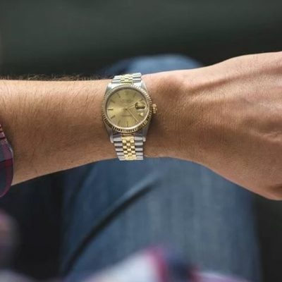 Cách chọn mua đồng hồ đeo tay dành cho nam cực chuẩn