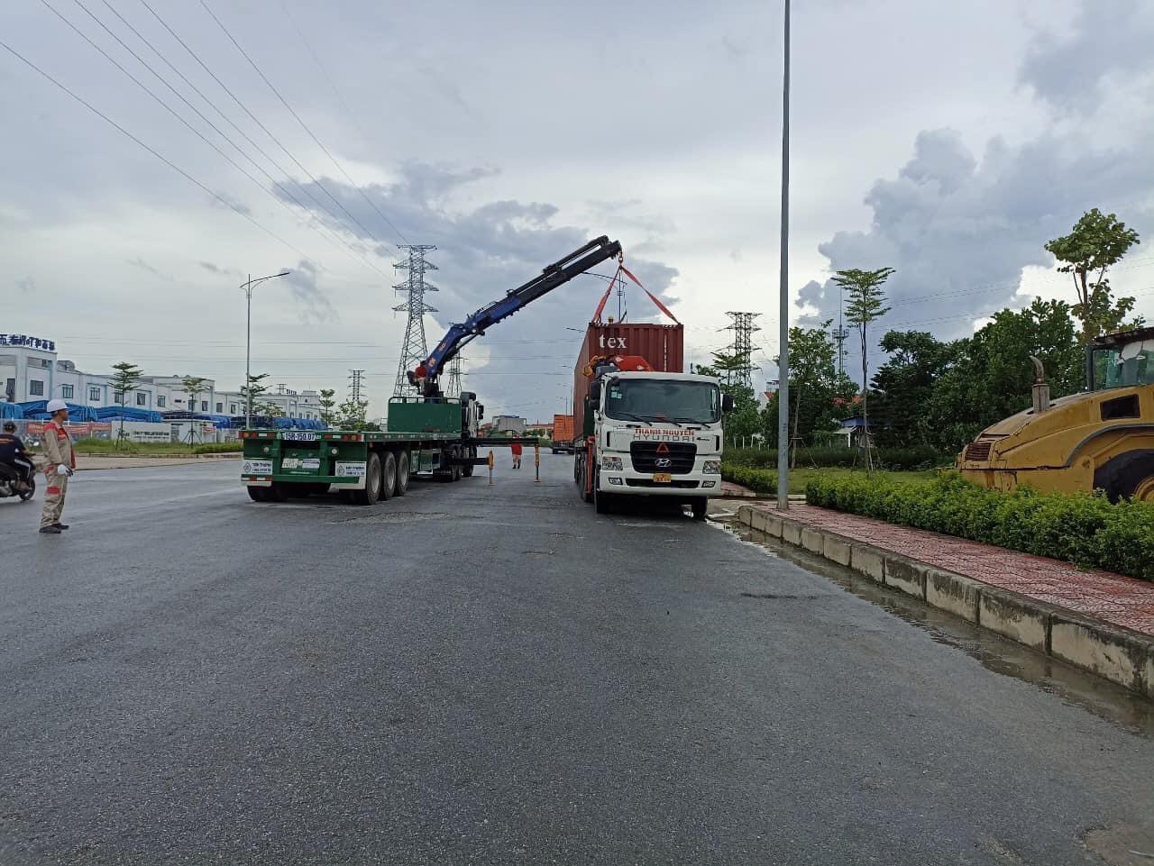 z3685352013599_05a31adbf514df1e22eee34e143a419f