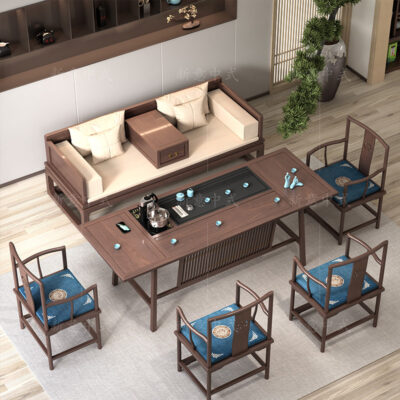 Sự hòa quyện giữa phong cách Trung Quốc truyền thống và hiện đại trong bàn trà gỗ đẹp mắt này