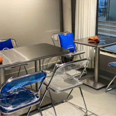 Bàn inox bàn tròn nhỏ lưới đỏ bàn trà sữa cafe ngoài trời thanh gió công nghiệp sắt kim loại vuông bàn ăn